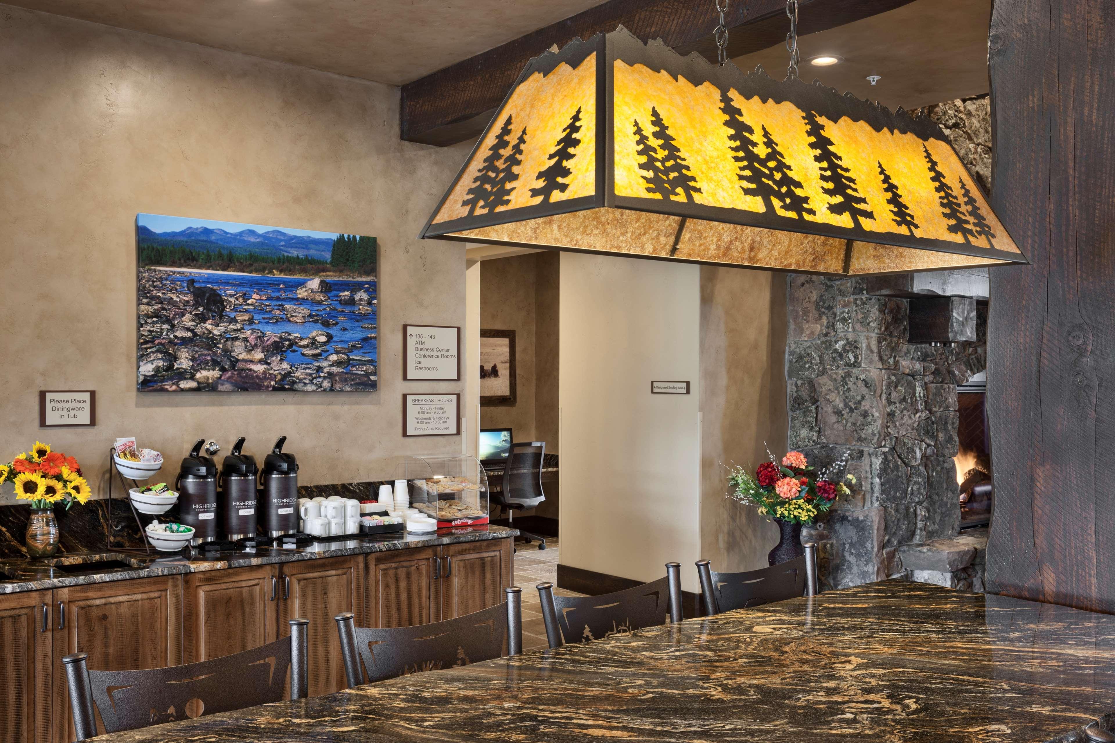Glacier International Lodge Kalispell Exterior photo